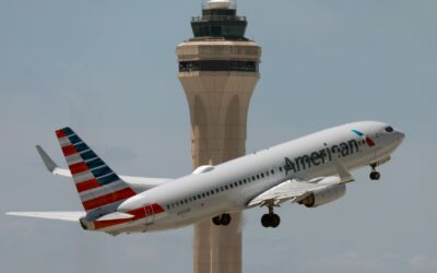 American Airlines pilots approve labor deal with big raises