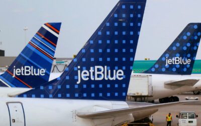 JetBlue raises flight attendant pay, union backs Spirit merger