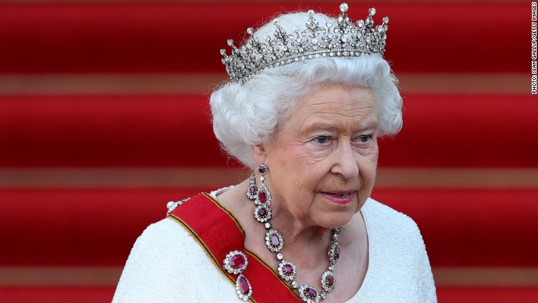 Queen’s estate invested $13 million in offshore tax havens