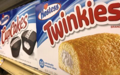 Smucker to buy Twinkie maker Hostess