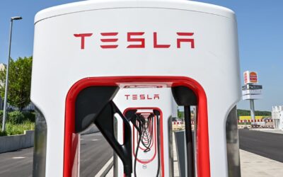 Hyundai and Kia adopt Tesla’s electric vehicle charging