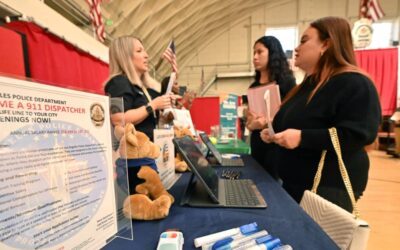 Jobless claims drop to nearly three-month low of 202,000