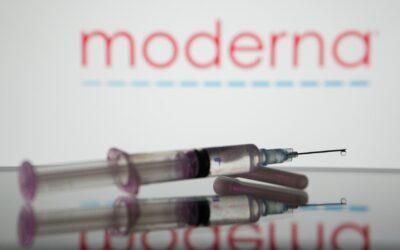 Moderna Covid vaccine sales plunge in 2023, but meet company forecast