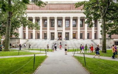 Opinion: Hey, billionaires! Stop giving money to Harvard.