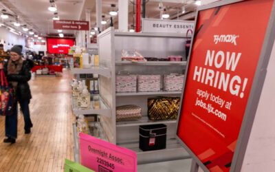 U..S. jobless claims inch drop to lowest level since October