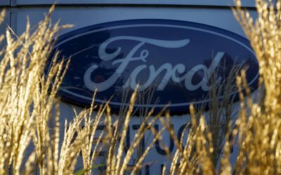 Ford earnings spurs buying of bonds as spreads over U.S. Treasurys tighten