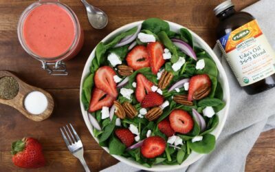 Strawberry Pecan Salad With Strawberry Vinaigrette