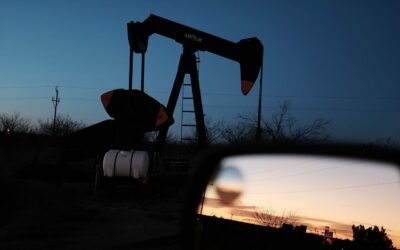 Oil prices edge higher to kick off week