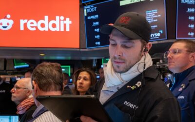 Reddit shares plunge 25% in two days, end week below first day close