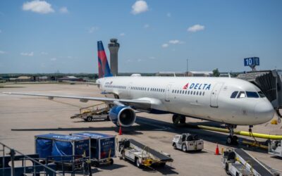 Delta’s stock jumps, as accelerating business-travel demand fuels record revenue