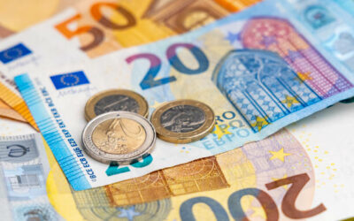 EUR/USD Surges Following Powell’s Remarks on Interest Rates