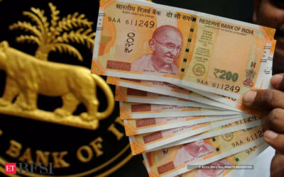 Rupee falls to record low on rising US yields; RBI likely steps in, ET BFSI