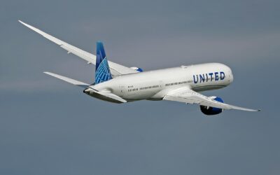United asks pilots to take unpaid time off, citing Boeing delays