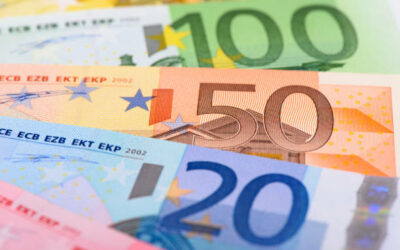EUR/USD: Bulls Hold Grip and Pressure Pivotal Barriers, US Labor Data Eyed for Fresh Signals