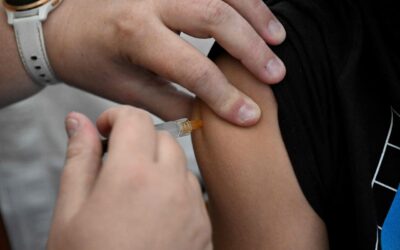 HPV vaccine can have big health benefits for men, research shows