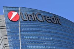 Russian court seizes assets worth over 700 mln from UniCredit