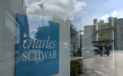 Schwab’s stock looks to thrive from wealth management growth, analyst says
