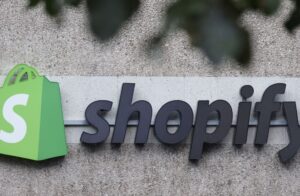 Shopifys stock slides 19 after company swings to quarterly loss