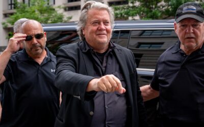 Ex-Trump aide Steve Bannon ordered to jail by July 1