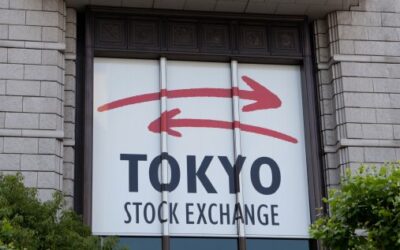 Nikkei rebounds on short covering, but downside threats remain