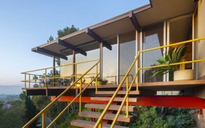‘Wholly unique’: This midcentury marvel in L.A., an architectural riddle, floats on to the market for $2.3 million