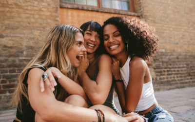 10 signs you have such a pleasant personality that people instantly like you