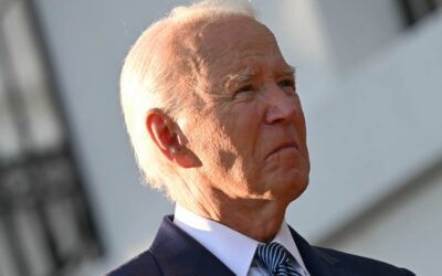 Judge extends restraining order on Biden plan