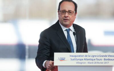 François Hollande calls for a united Europe after Trump election win