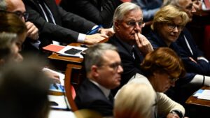 French government toppled in no confidence vote brought by opposition