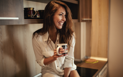 If you want to become a happier person next year, start doing these 8 things every morning