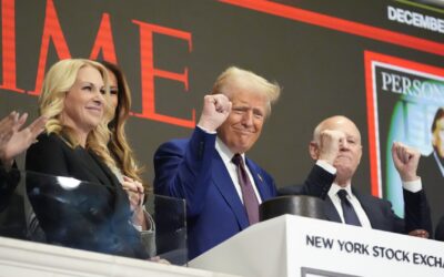 Trump rings bell at NYSE to cheers of ‘USA’ as Wall Street CEOs, business leaders look on