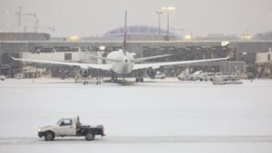 Airlines cancel more than 2000 US flights amid storm Delta