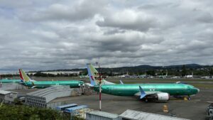 Boeing delivered 30 airplanes in December as gap with Airbus