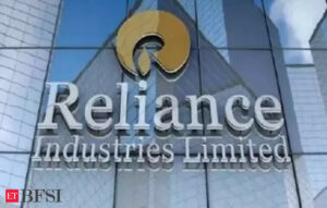 Refinancing on agenda Reliance raises dual currency loan of 3