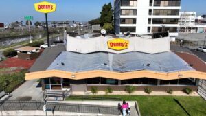 Wendys Dennys Red Lobster close locations in 2024