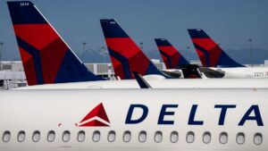 Delta Air Lines slashes earnings outlook sending shares down