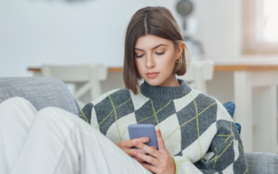 7 subtle ways tech has made us lonelier (even though we’re constantly “connected”)