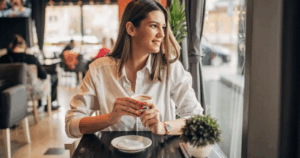 7 things self confident people do in public without ever feeling