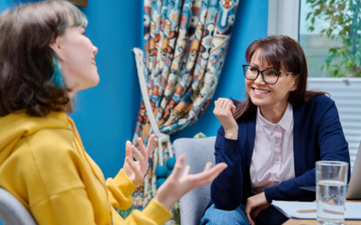 8 subtle phrases manipulative people use to soften you up and gain your trust