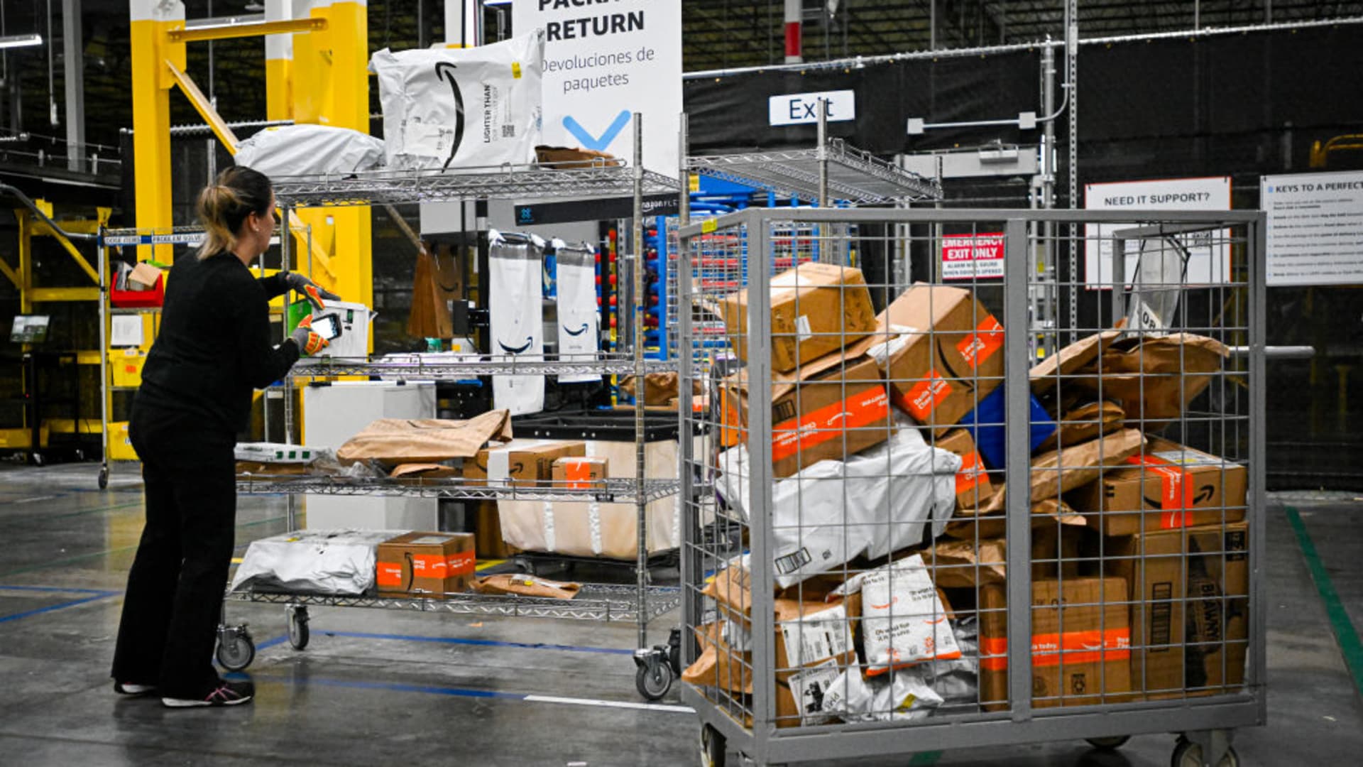 Amazon sellers hike prices of goods after Trumps China tariffs