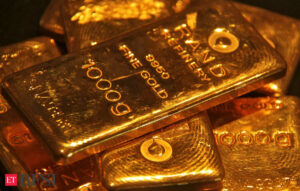 Gold slips below Rs 91000 level on reduced demand in