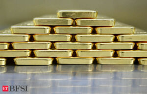 Gold soars Rs 1650 to scale fresh peak of Rs