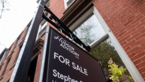Mortgage rates surge over 7 as tariffs hit bond market