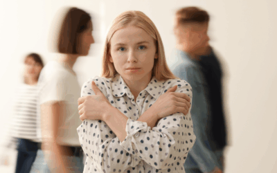 People who feel uncomfortable receiving compliments tend to show these 7 attachment patterns