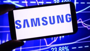 Samsung flags uncertain economic climate after smartphone chip sales power
