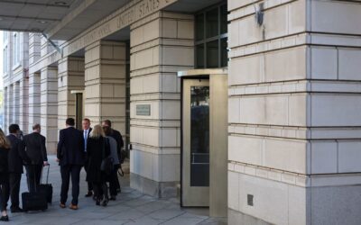 Trump White House can’t ban AP from Oval Office, judge rules