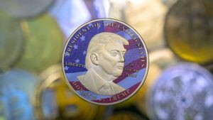 Trump dinner for meme coin prompts senators to demand ethics