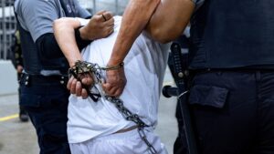 US Supreme Court temporarily halts deportations of Venezuelan migrants