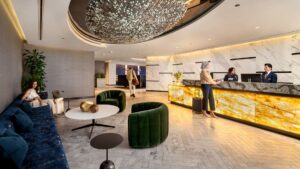 United Airlines grows highest end Polaris airport lounge by 50
