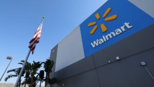 Walmart pulls Q1 guidance due to Trump tariffs